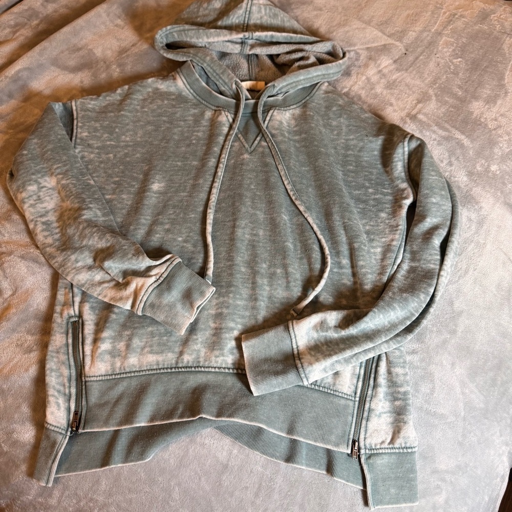 Stylish Women's Gray Hoodie Sweatshirt